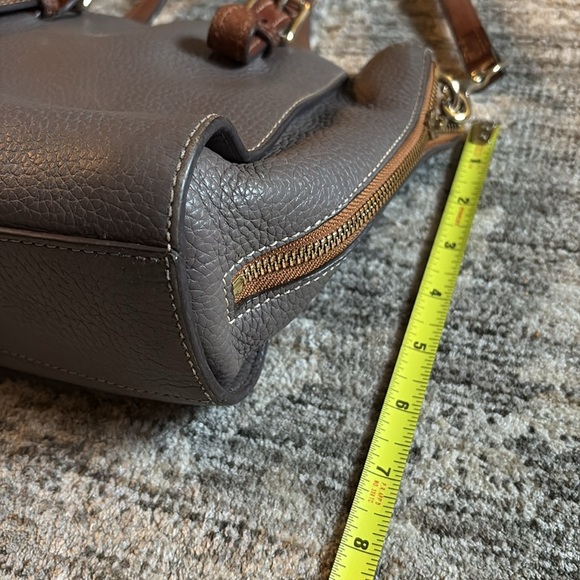 Dooney & Burke Elegant Leather Handbag - gray/brown - small crossbody - Picture 10 of 11
